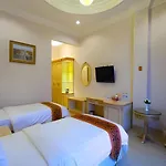 Hotel Grand Town