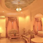 Hotel Grand Town