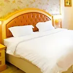 Hotel Grand Town