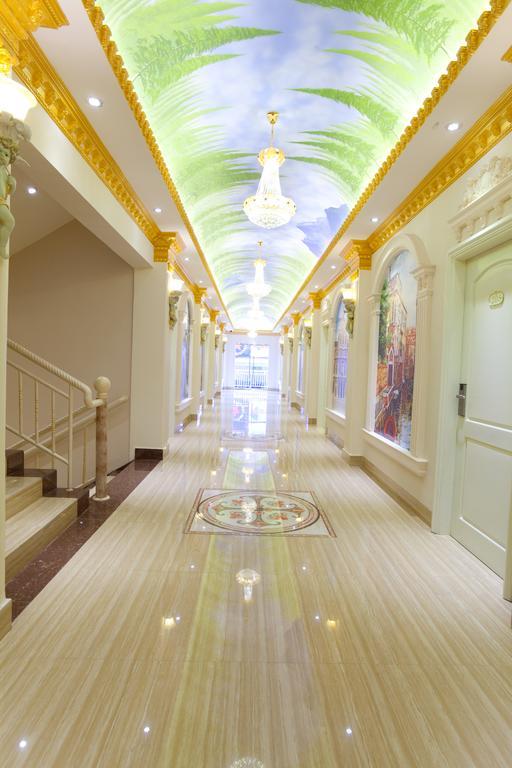 Grand Town Hotel