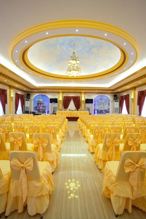 Hotel Grand Town