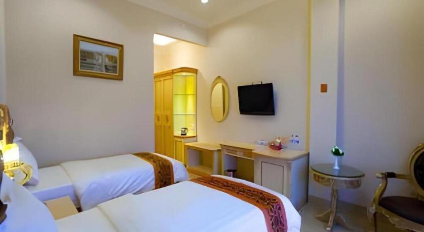 Hotel Grand Town
