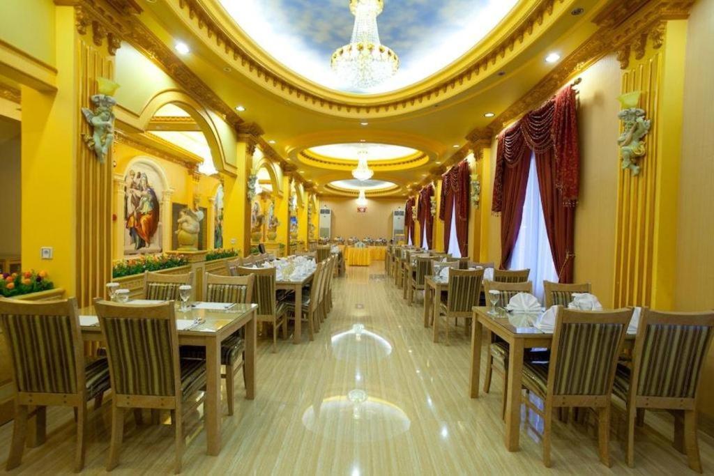 Grand Town Hotel 3*
