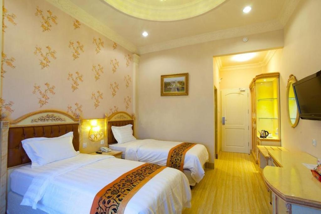 Grand Town 3*